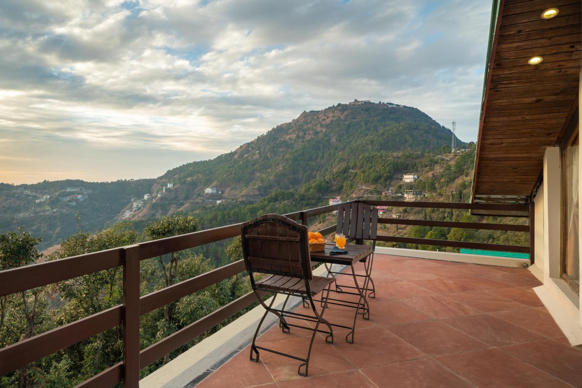 Woodsmoke Retreat Shimla Exterior foto